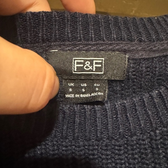 F&F Men's Navy Crewneck Sweater - Picture 2 of 3